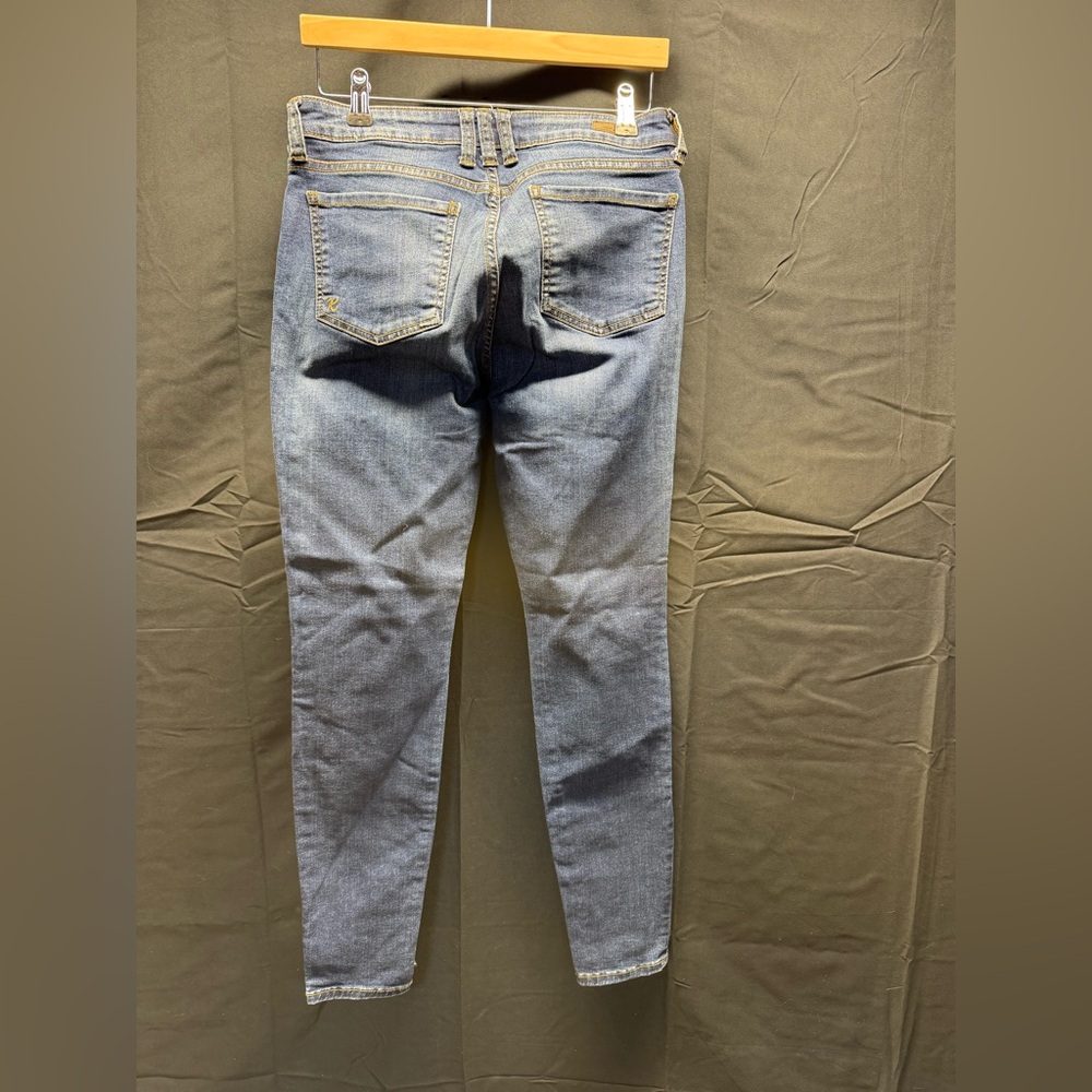 EUC Kut from the Kloth MIA Medium Blue Jeans sz 6 (11QB)